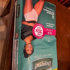 Depends Ladies Adult Underwear Sz small/p  32count New in package.Max protection